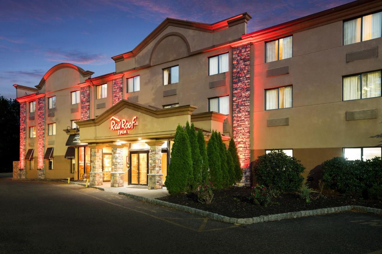 Red Roof Fairfield Hotel